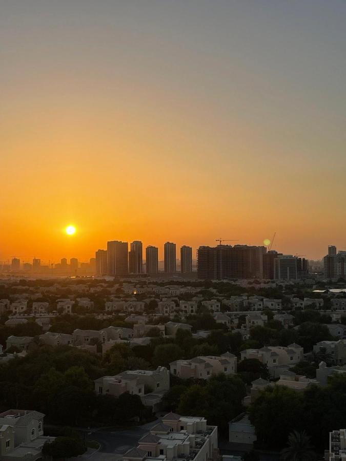 Great View, Dubai Sportcity, Parking Included, Nice Apartments ภายนอก รูปภาพ