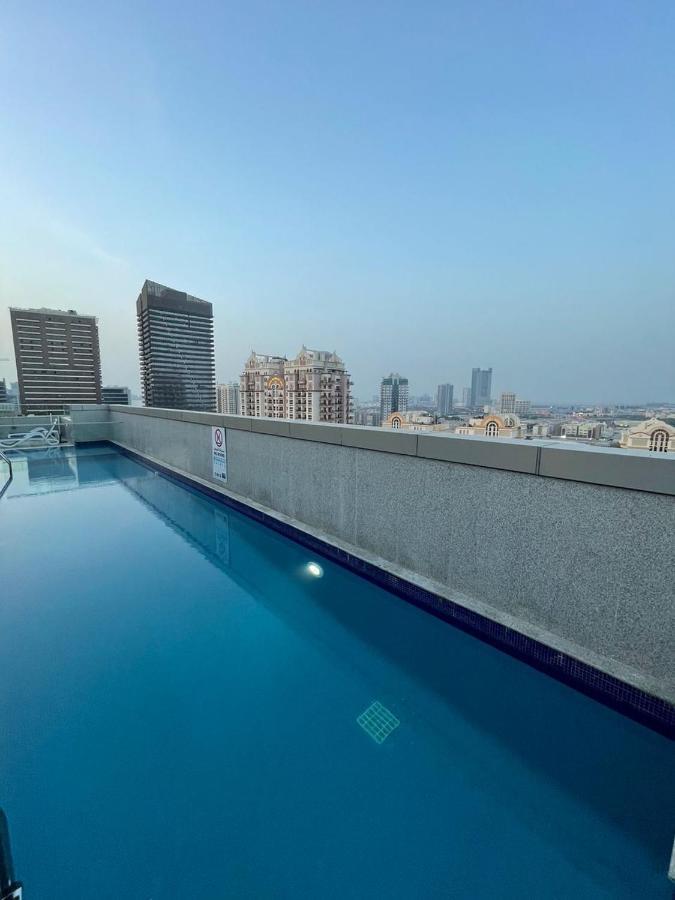 Great View, Dubai Sportcity, Parking Included, Nice Apartments ภายนอก รูปภาพ