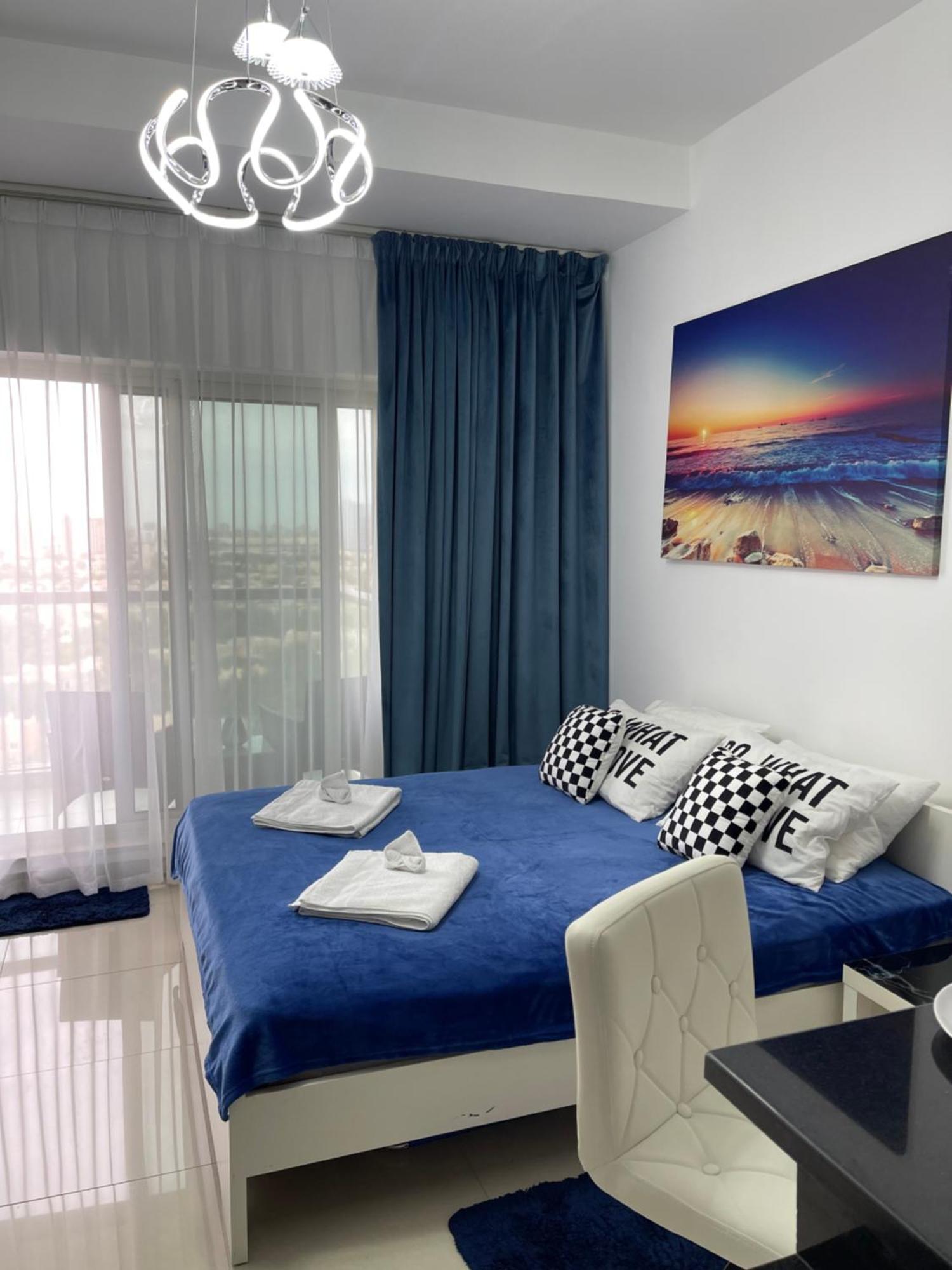Great View, Dubai Sportcity, Parking Included, Nice Apartments ภายนอก รูปภาพ