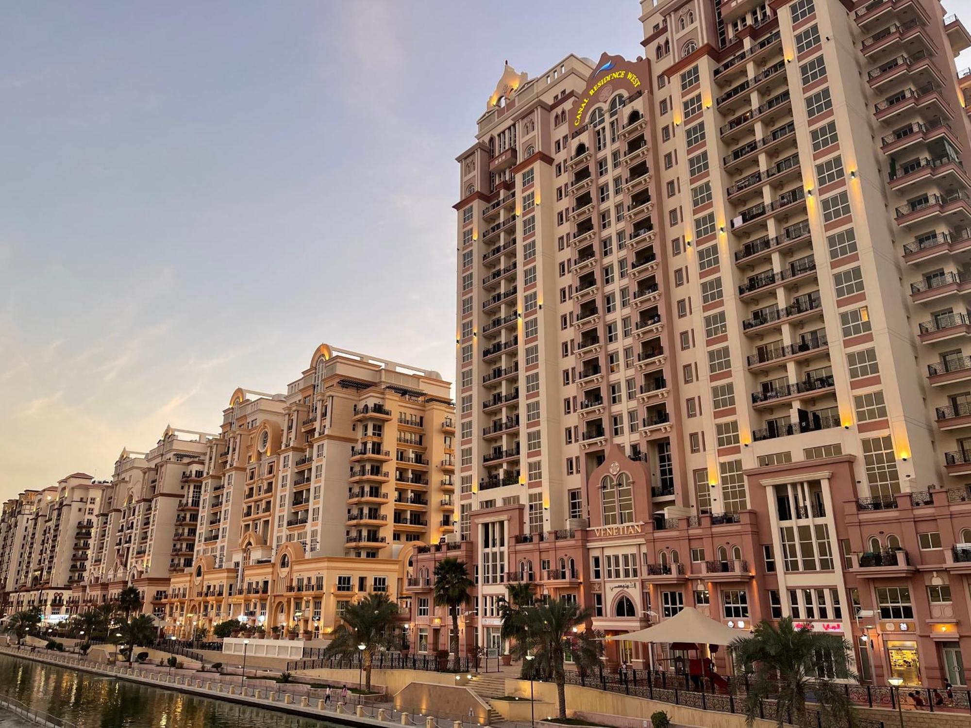 Great View, Dubai Sportcity, Parking Included, Nice Apartments ภายนอก รูปภาพ