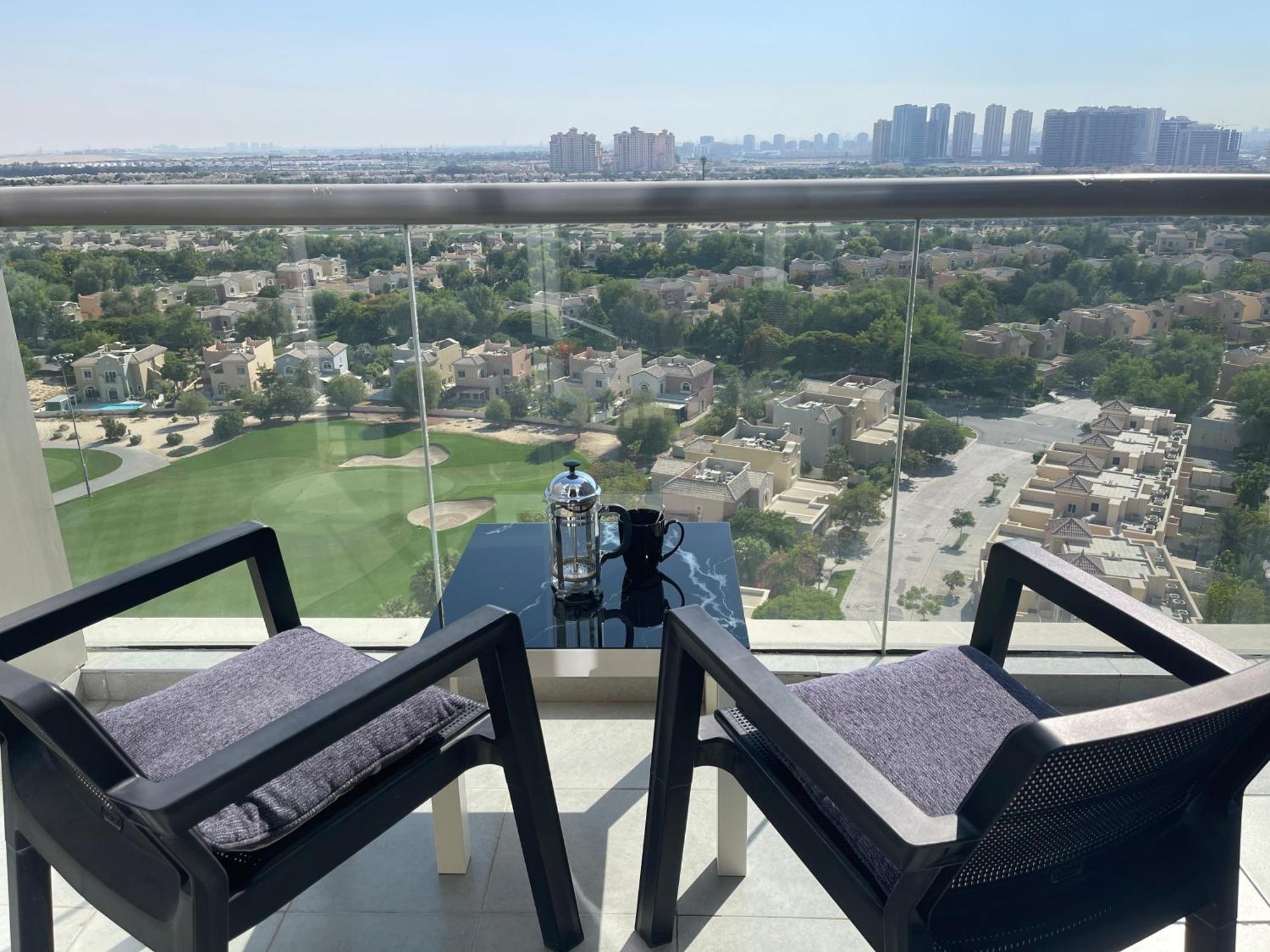 Great View, Dubai Sportcity, Parking Included, Nice Apartments ภายนอก รูปภาพ